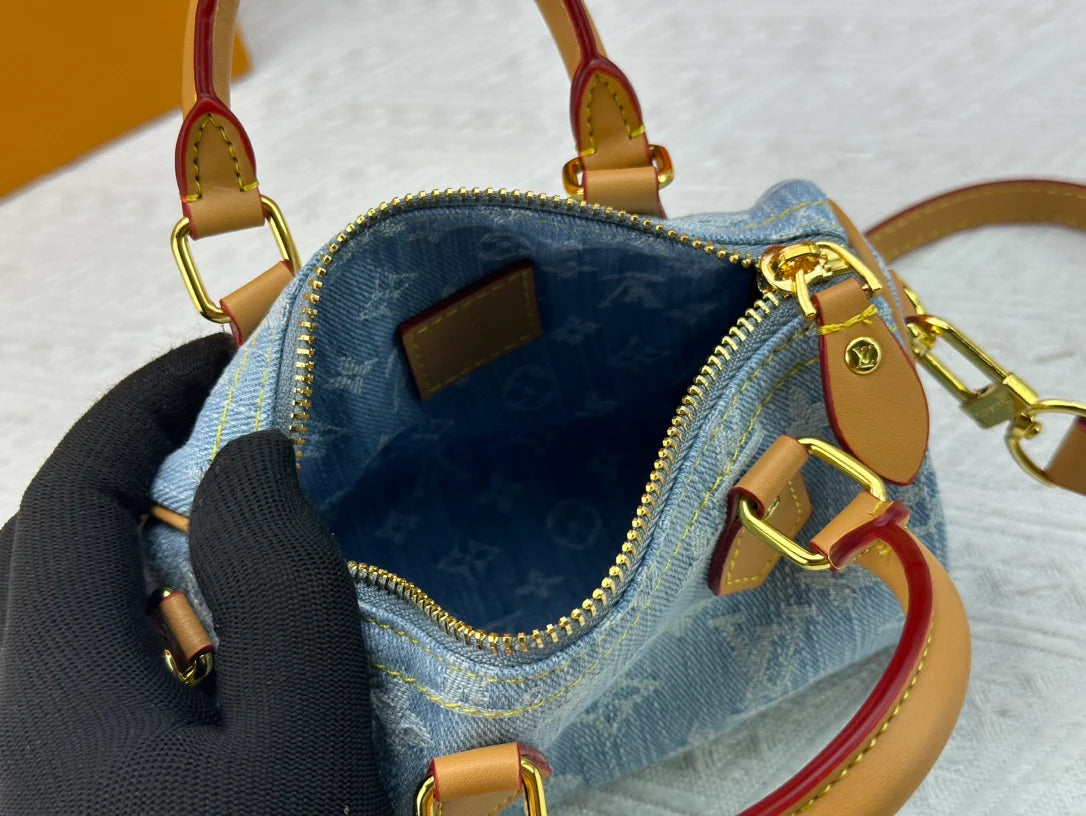 Small Pillow Bag and Light Blue Sneakers(MZHY2516)
