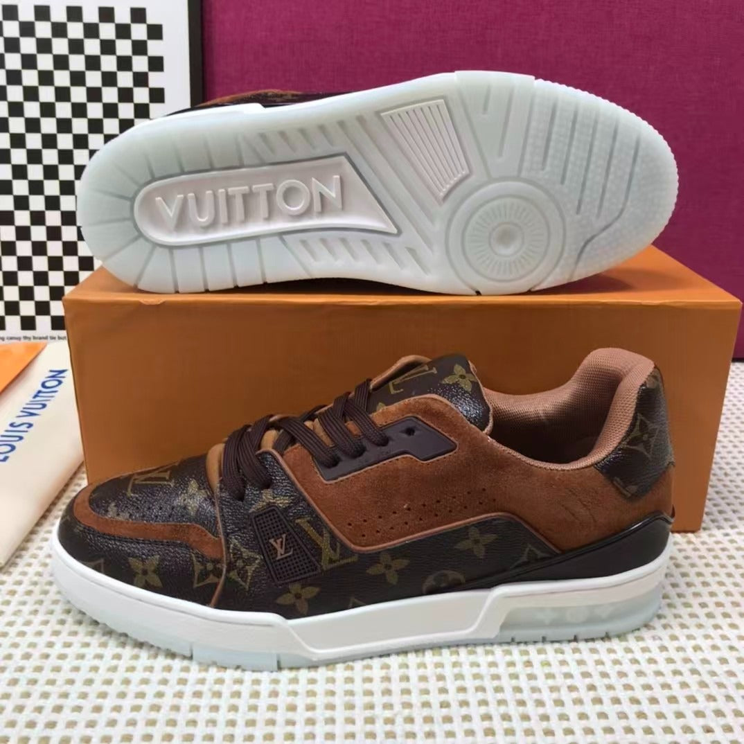 L- Monogram Sneakers (ZX237)