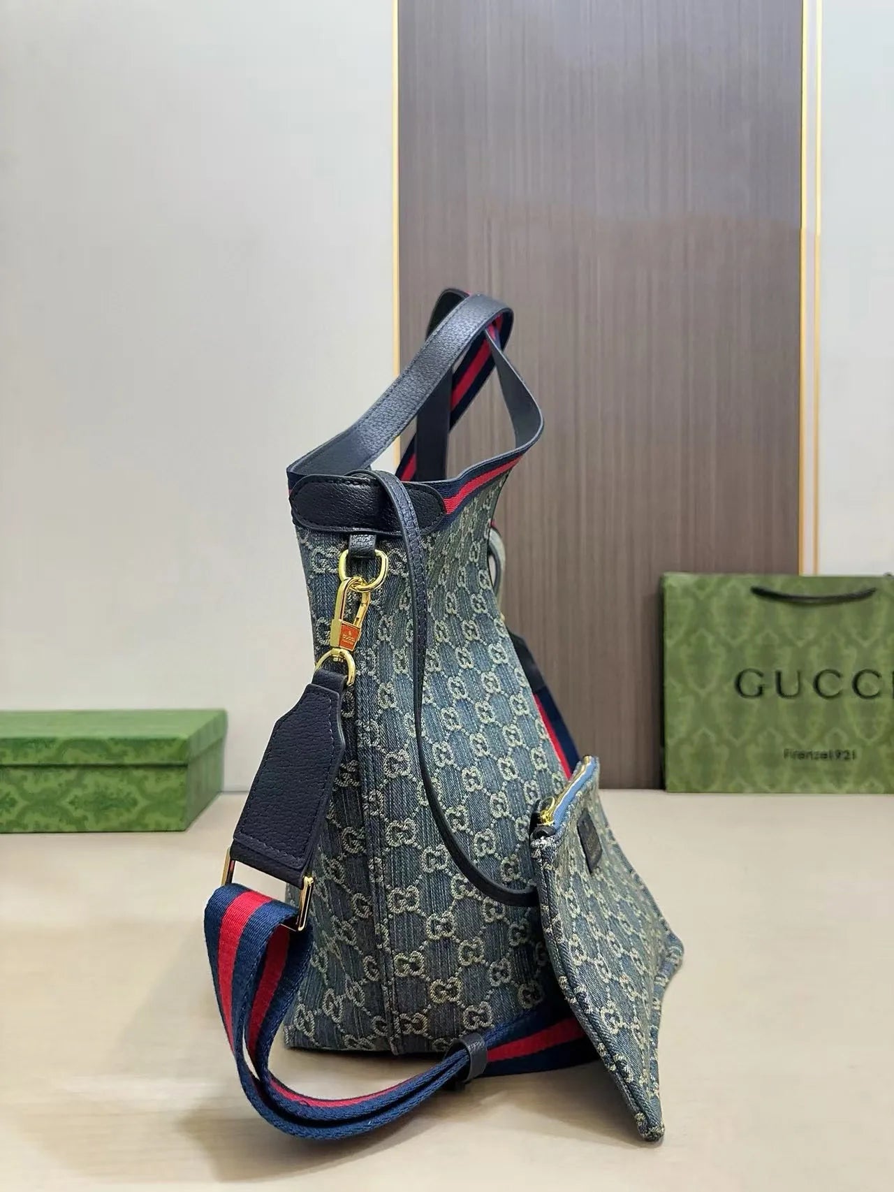 G-Tote Crossbody Bag (QC1209)