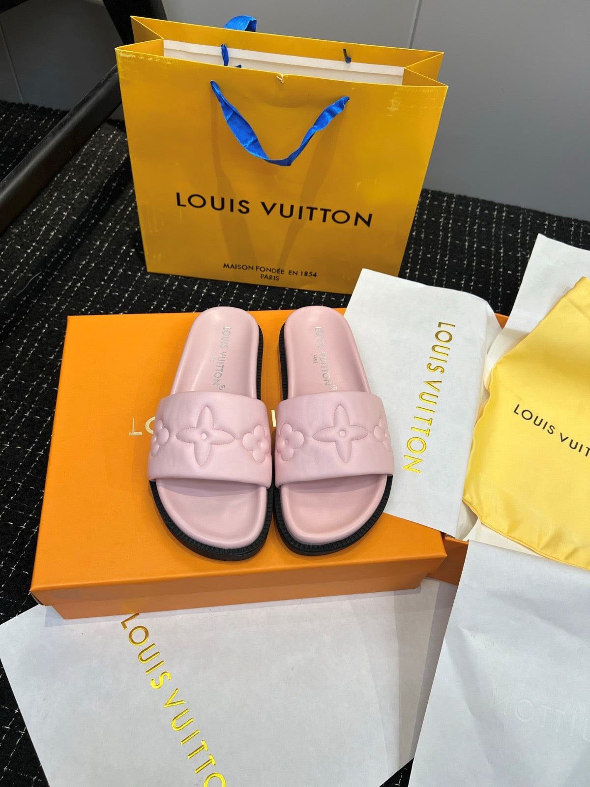 L-Sandals Pink