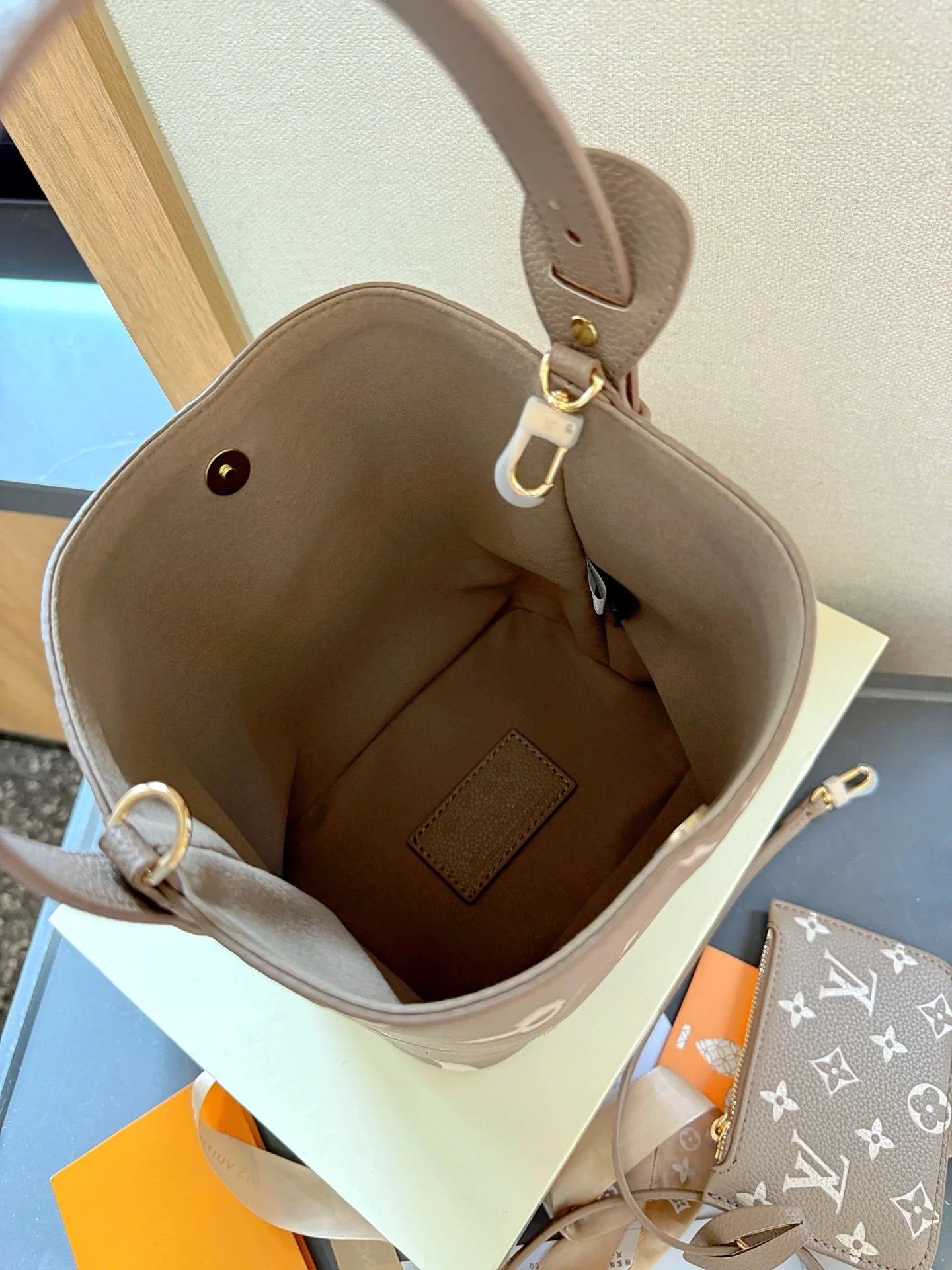 L-Newest Crossbody Bag(QC311)