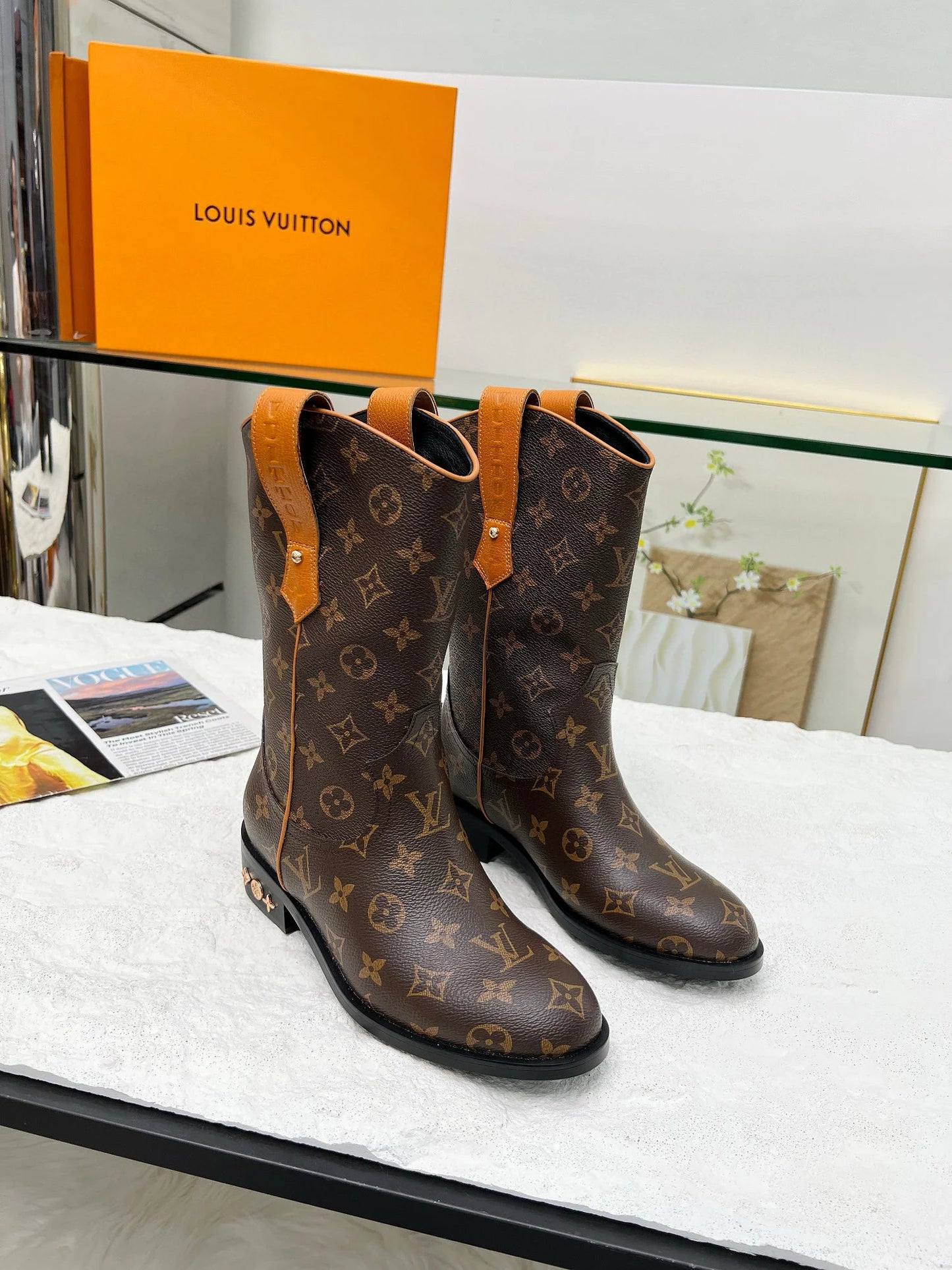 L- Boots and Fan Bag Set (DP2502)