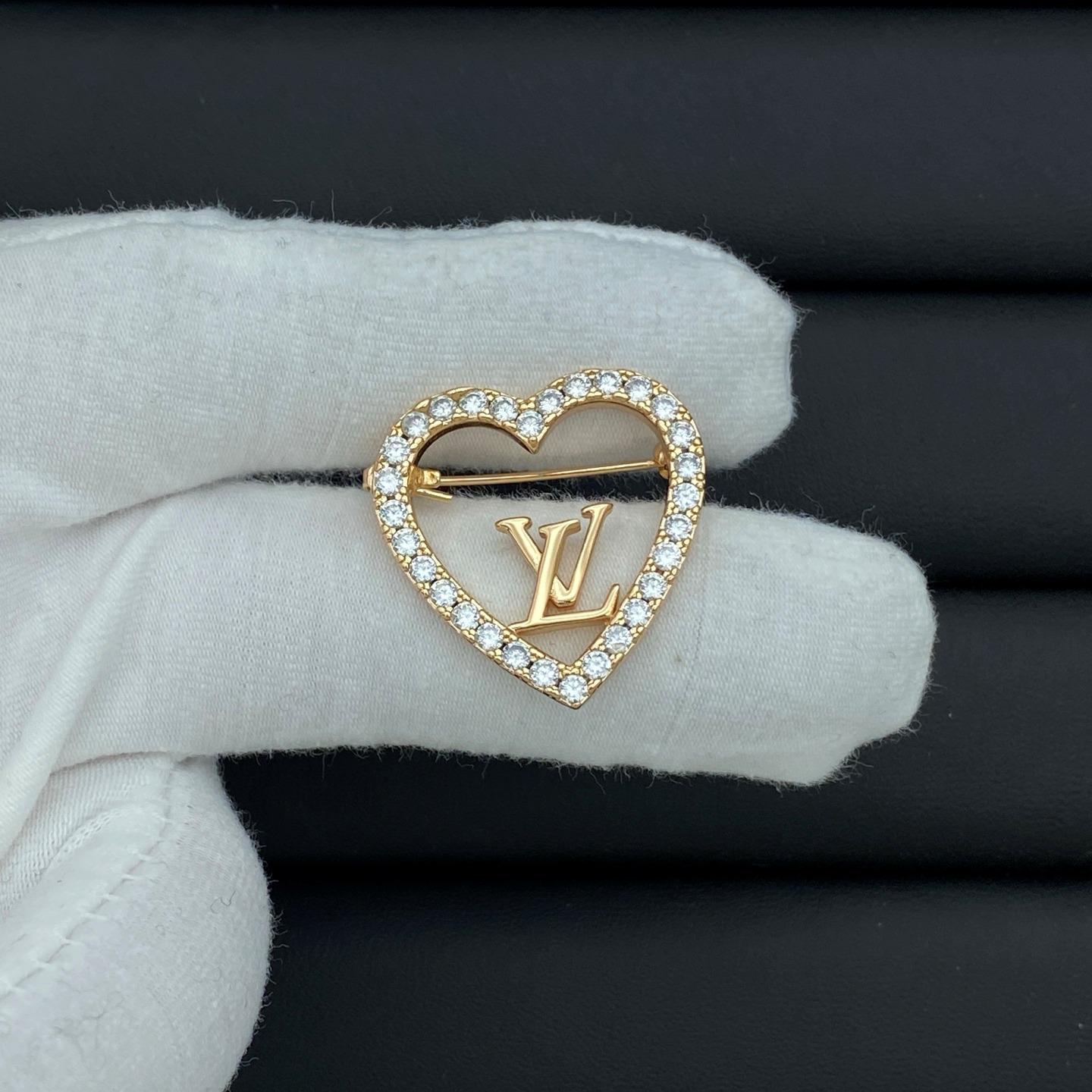DESIGNER BROOCHES