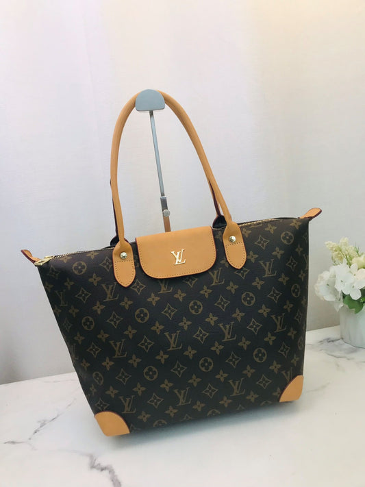 L- Classic Tote Purse