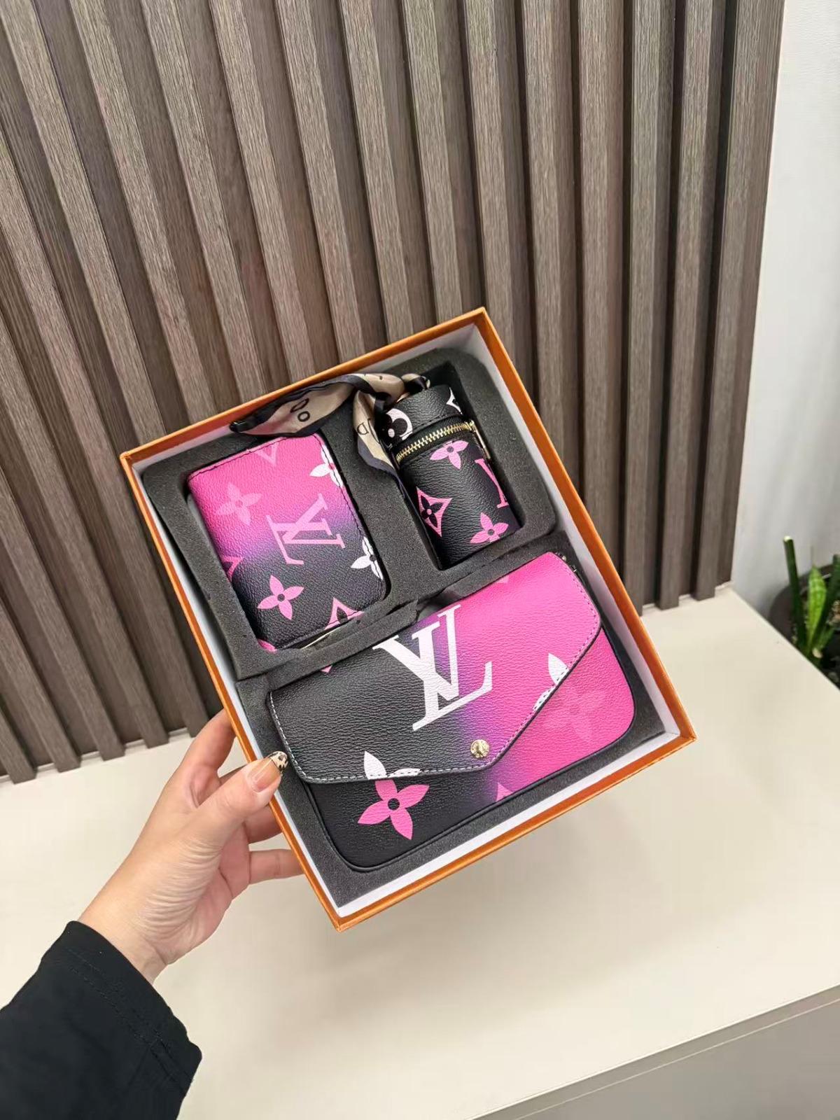 L- 4pc Purse Set
