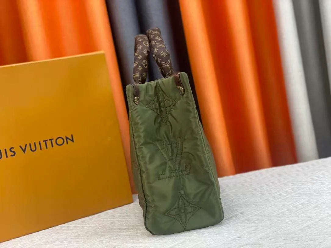 L-Women's Boots & Purse