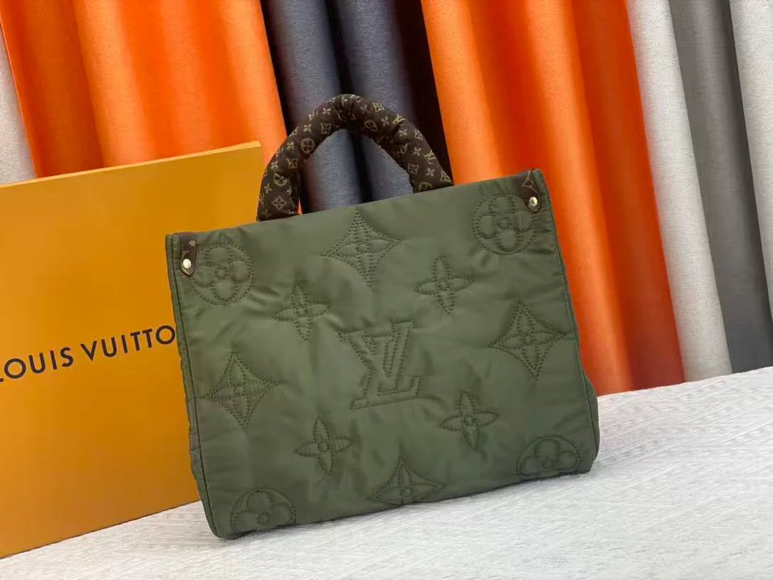 L-Women's Boots & Purse