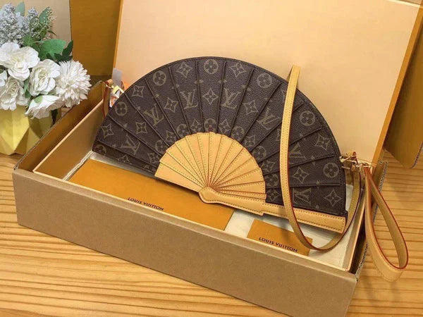 L- Boots and Fan Bag Set (DP2502)