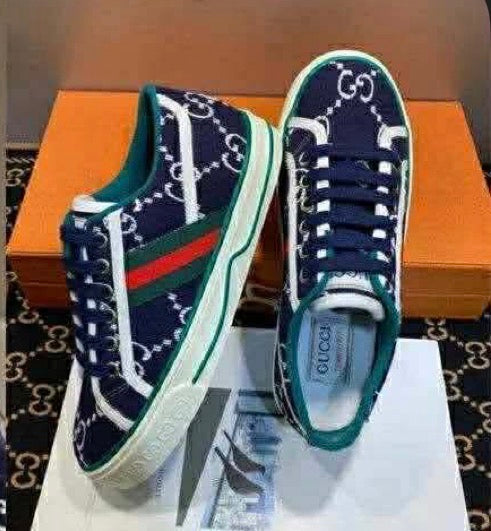 G- Tennis Shoe Set