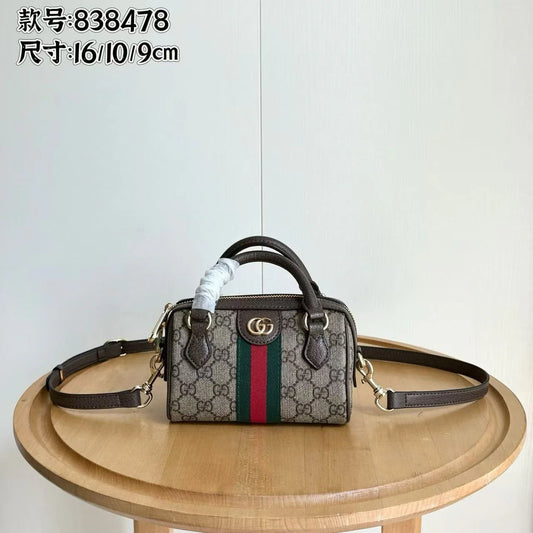 G- Pillow Crossbody Bag（XY836825）