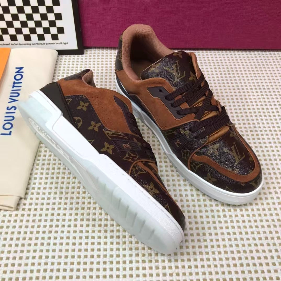 L- Monogram Sneakers (ZX237)
