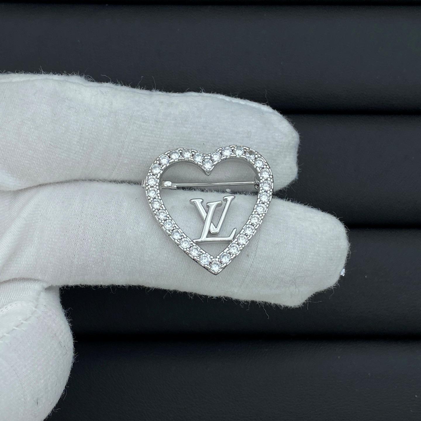 DESIGNER BROOCHES