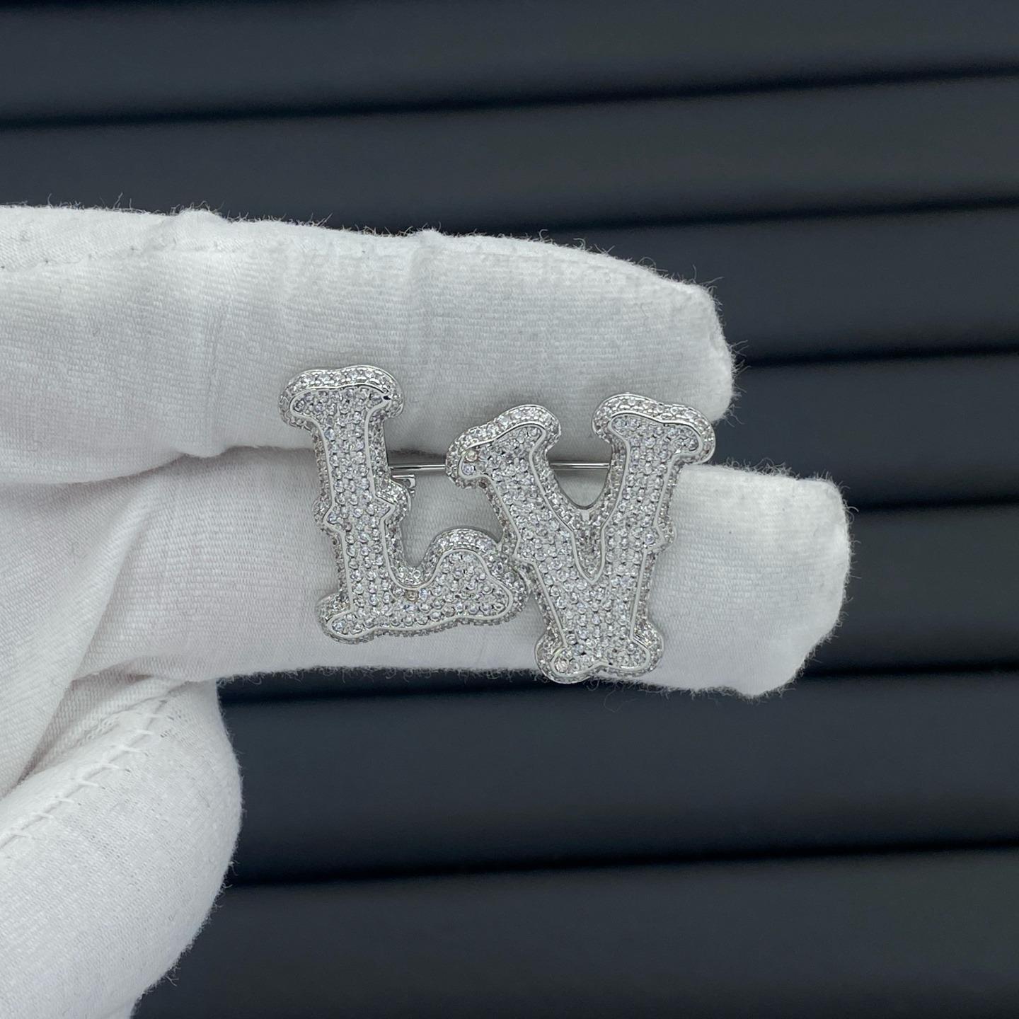 DESIGNER BROOCHES