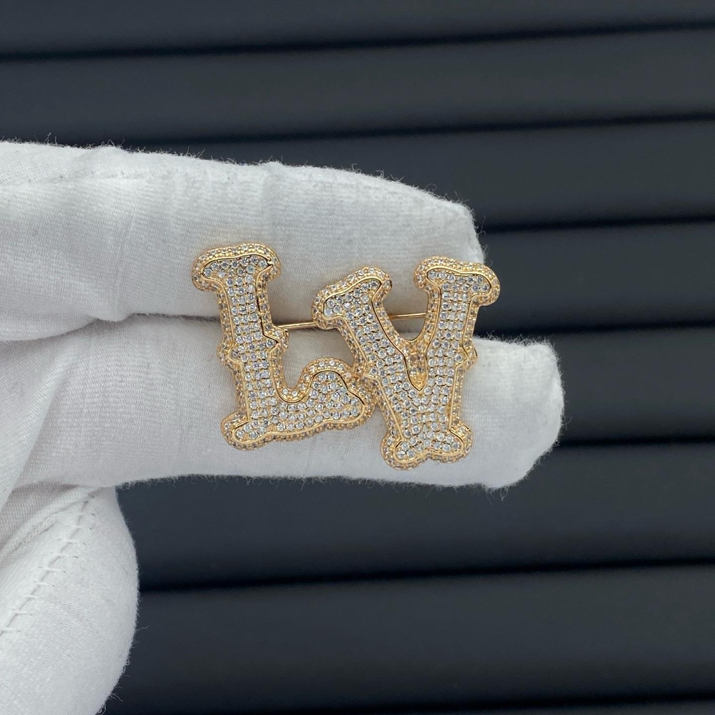DESIGNER BROOCHES
