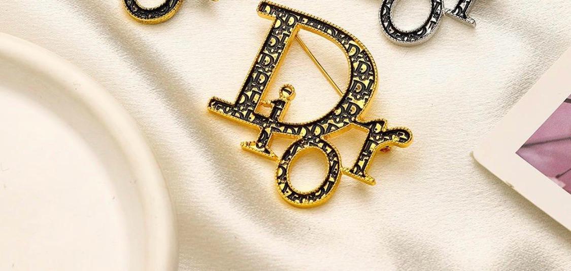 DESIGNER BROOCHES
