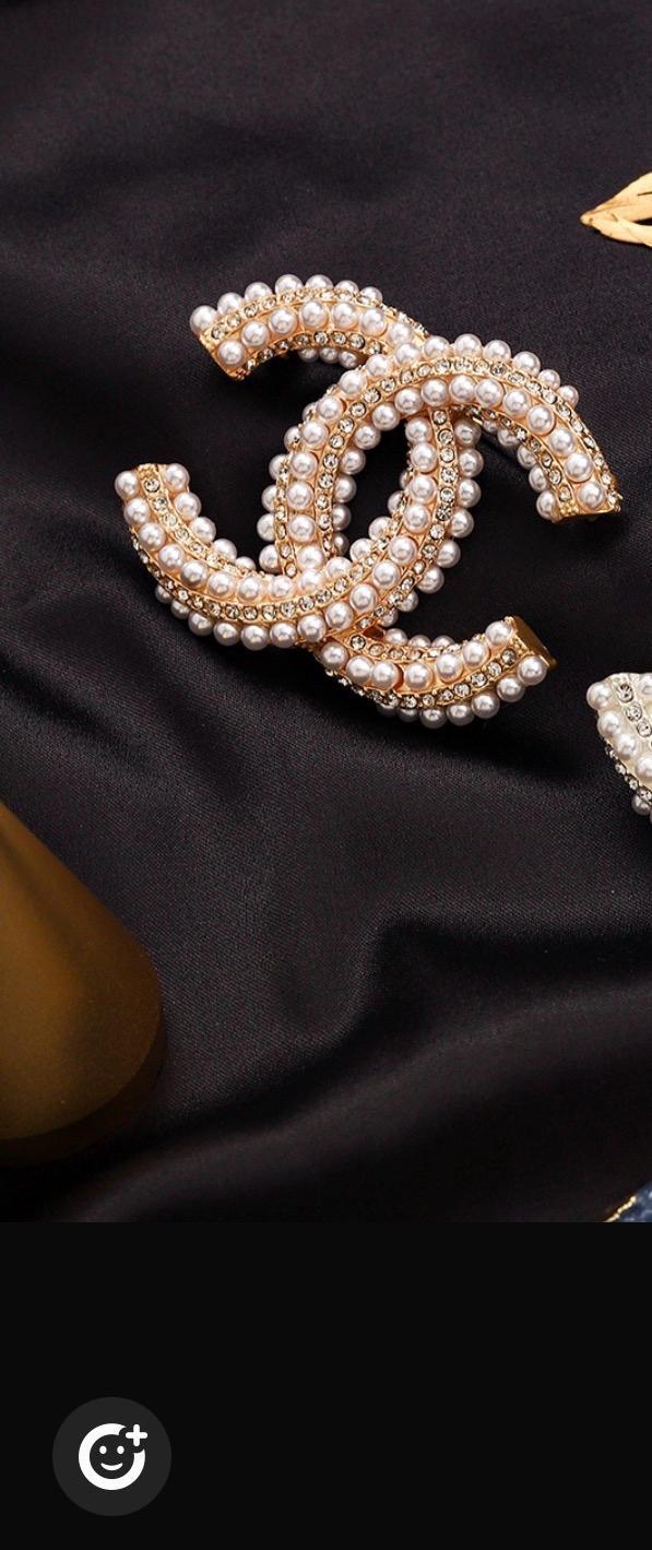 DESIGNER BROOCHES
