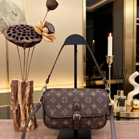 L- Purse