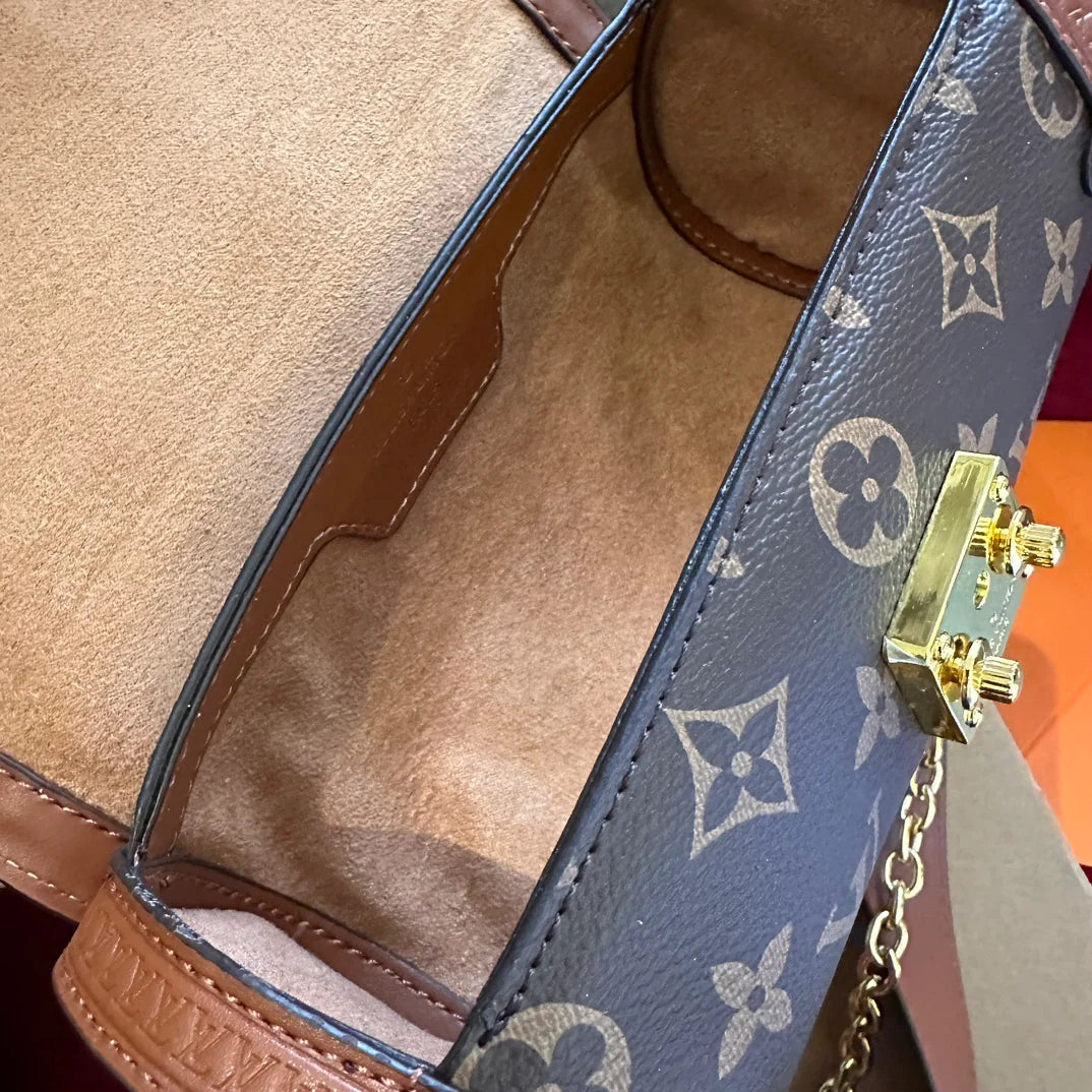 L- PT Crossbody bag(LS43