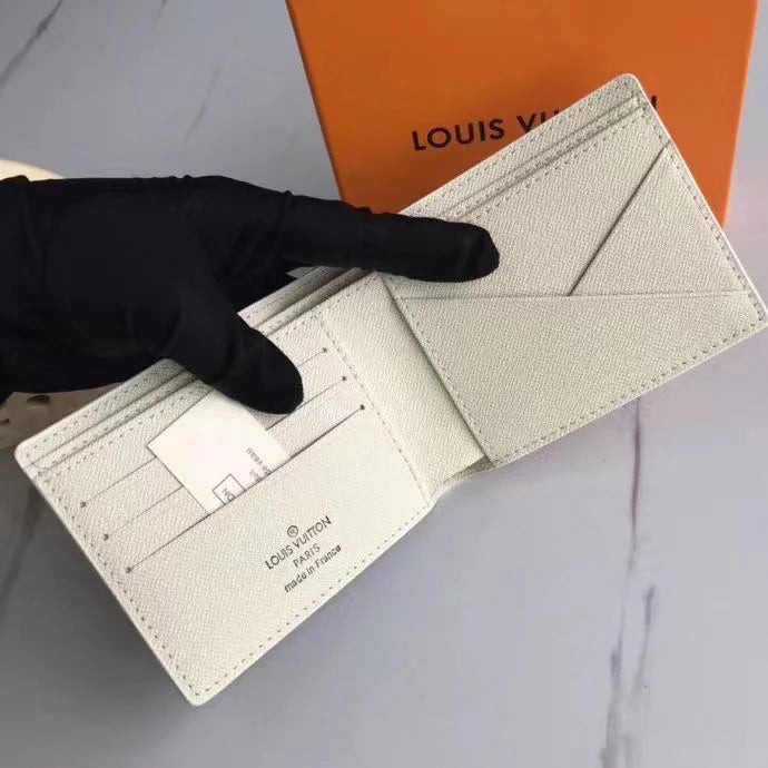L-White Checkered Wallet